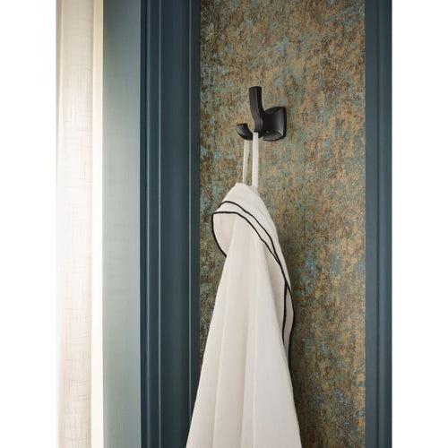 Voss Double Robe Hook - eimkjrwlqrhgveuln6ue_x500.jpg