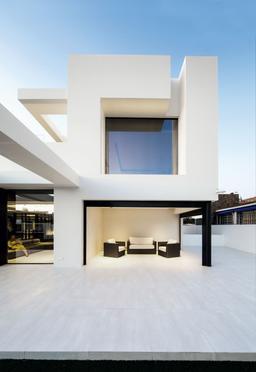 Arctic White - k7yvehhfvtkslzjz45mh@2x.jpg